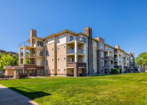 Pinnacle Pointe - 1873 Country Club Drive, Kelowna  V1V 2W6