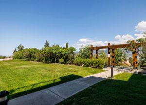 Pinnacle Pointe - 1873 Country Club Drive, Kelowna  V1V 2W6