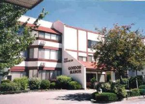 Gordon Manor